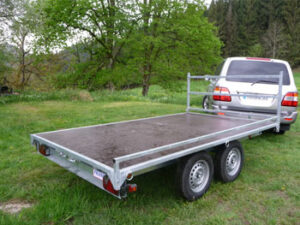 Remorque plus de 500 kilo Franc Trailers catégorie AF 300 multi usages avec plateau vide