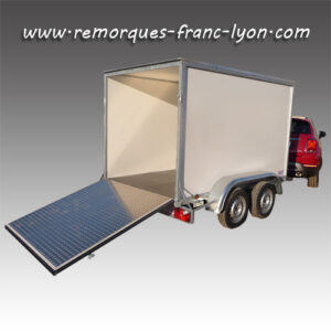 Fourgon franc trailers 250 double essieu avec pont
