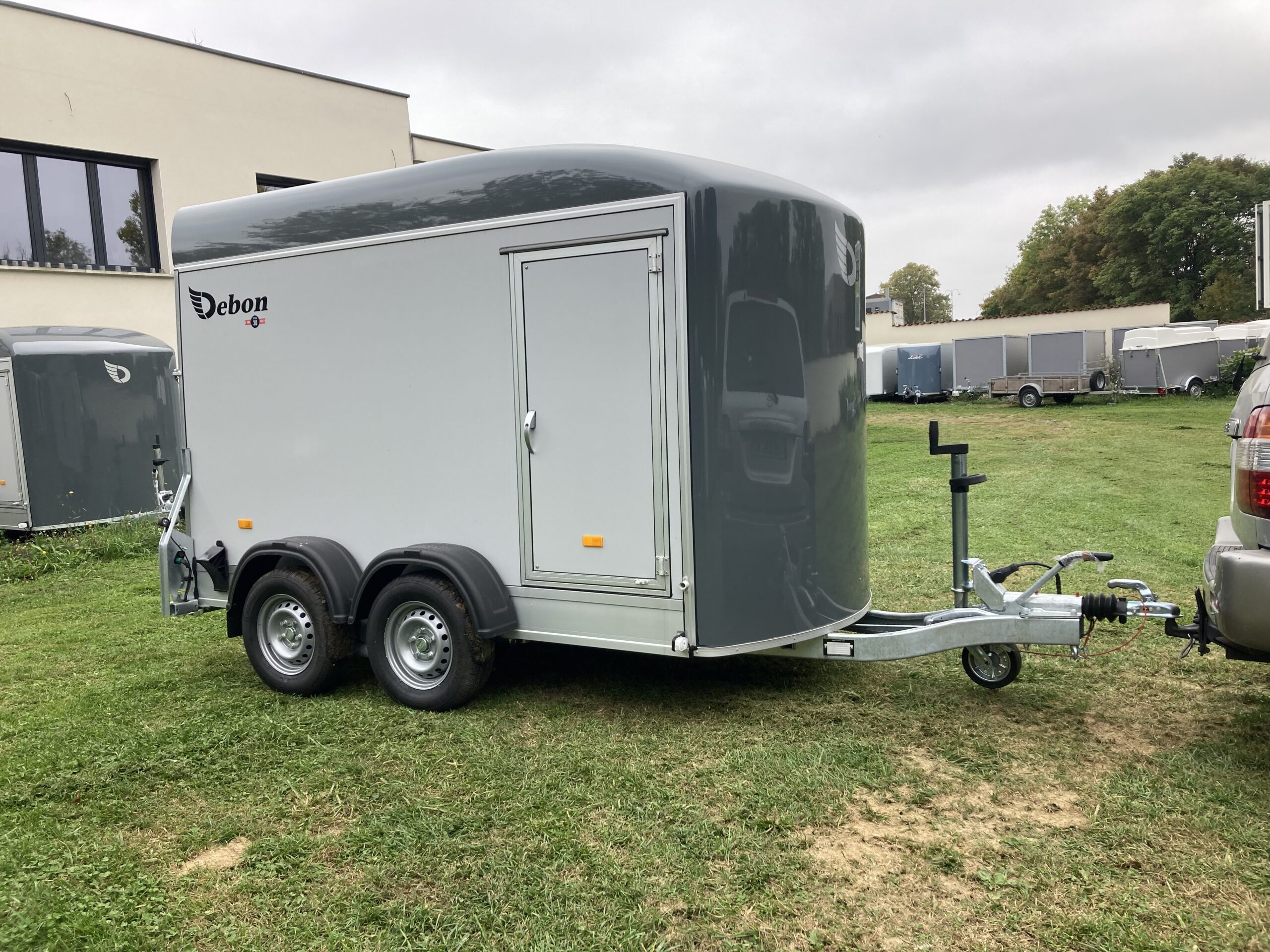 Roadster-500-gris-composite-porte C 500 debon roadster gris