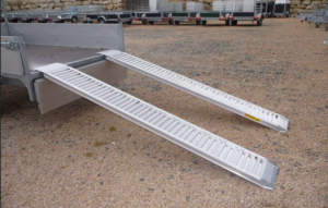 Rampes en aluminium en 2.50m avec une charge maxi de 2000Kg
