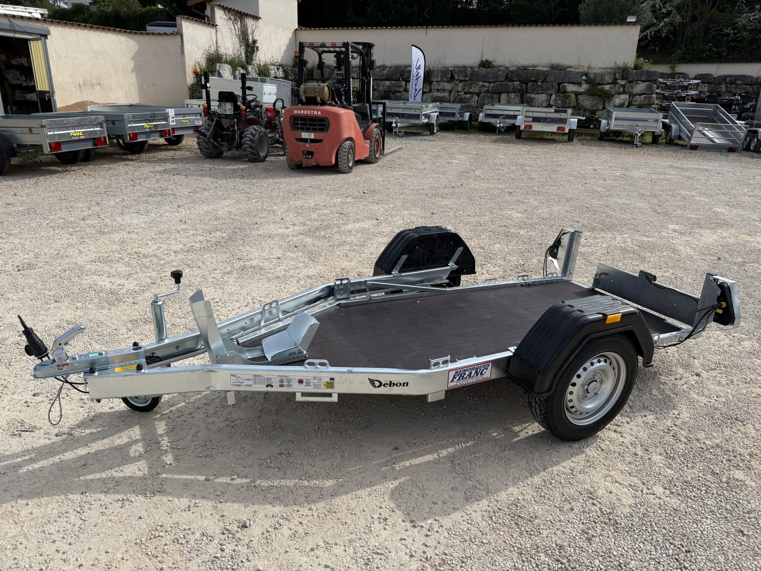 Porte moto abaissable Debon