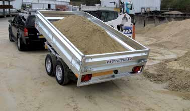 Benne Hubière BB chargée de sable