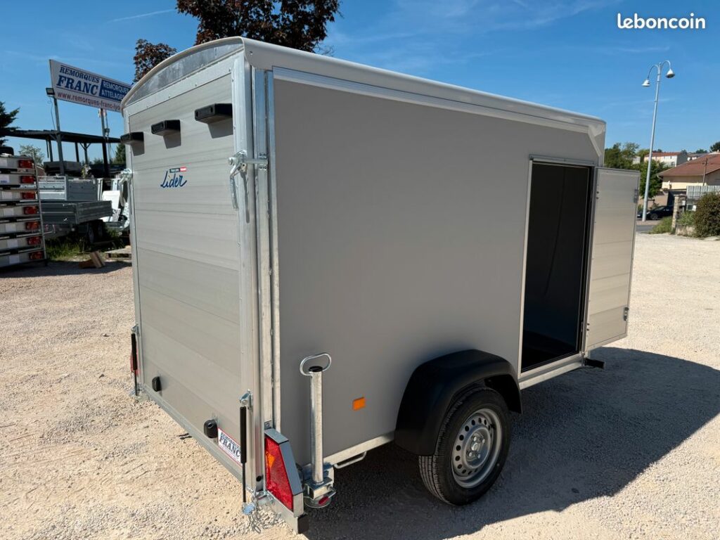 Porte latérale 0,60 m en option – remorque fourgon Lider