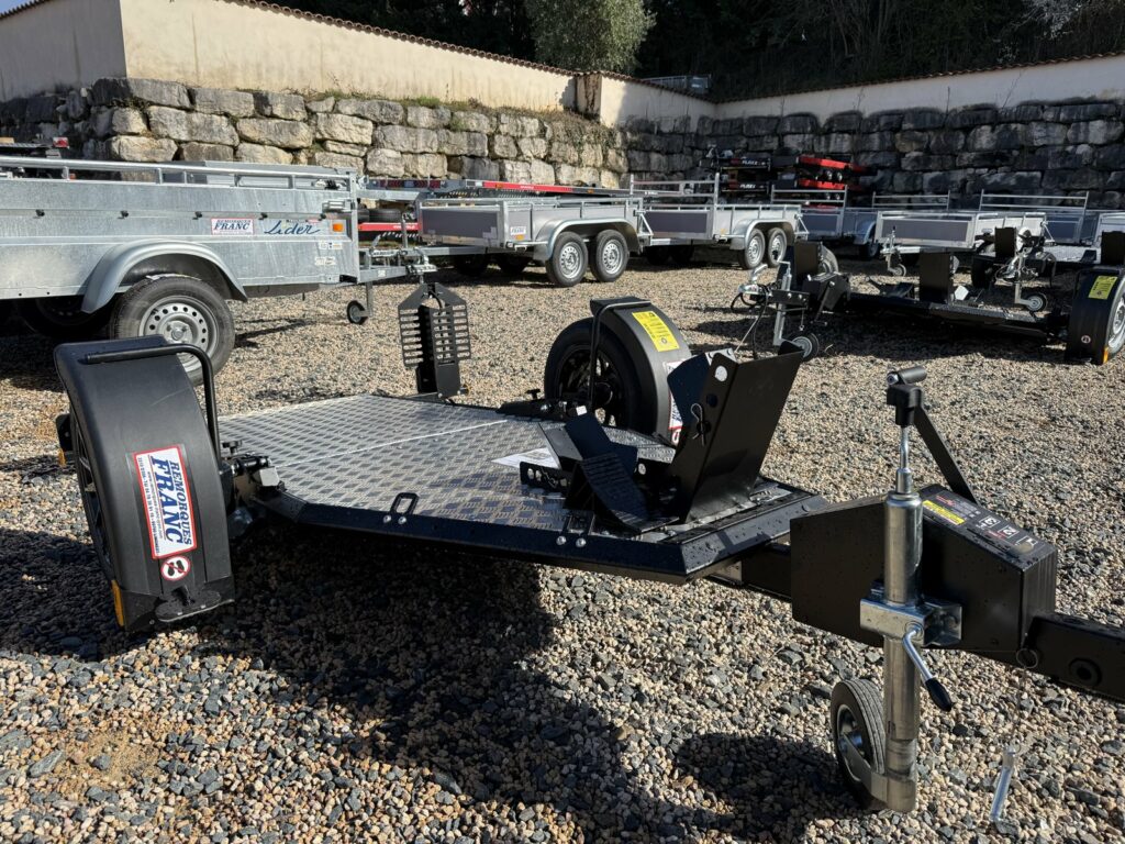 Bloque-roue réglable et timon renforcé – porte-moto Lorries MT2 Black Edition