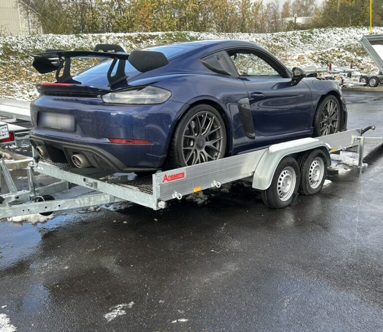 Porsche Cayman GT4 sur Anssems AMT-ECO – porte-voiture Anssems à Lyon