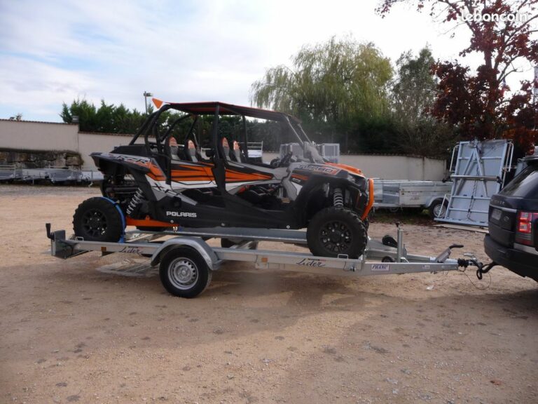 Voiture, voiture sans permis, quad ou SSV