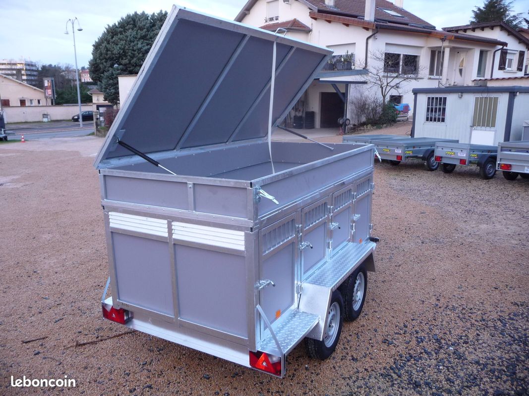 Remorque pour 8 chiens avec coffre BW Trailers – vue 2
