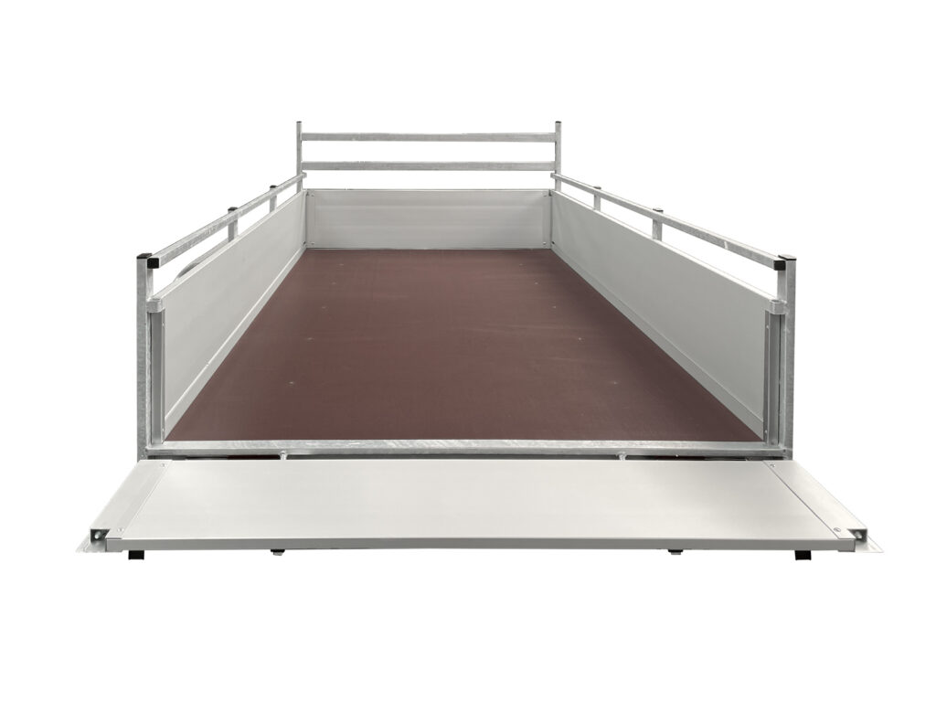 Plancher bois multiplex robuste et antidérapant